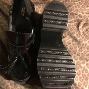 Mossimo size 7.5 clunky heeled loafers. NWOT